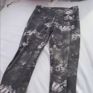 grey yoga leggings